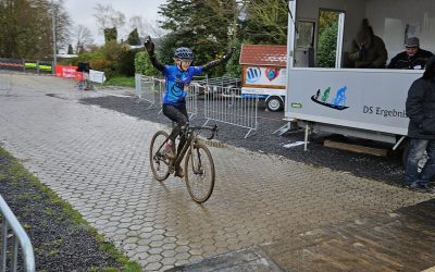 RCB@Race: Rebecca wird NRW Landesmeisterin im Cyclocross!!