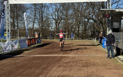 Campus Cross Wochenende: Bombenwetter, Bombenstimmung, Bombtrack Cup und … Deutsche Hochschulmeisterschaften!